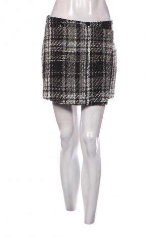 Пола - панталон Amisu, Размер M, Цвят Многоцветен, Цена 2,04 €