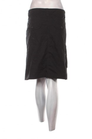 Пола Carla, Размер L, Цвят Черен, Цена 2,04 €