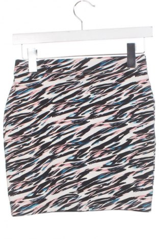 Пола Clockhouse, Размер XS, Цвят Многоцветен, Цена 2,04 €