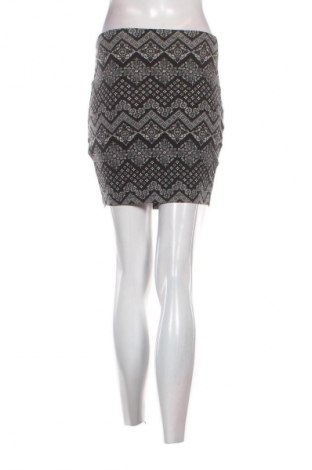 Пола Even&Odd, Размер S, Цвят Многоцветен, Цена 2,04 €