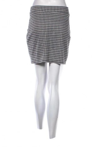 Пола Fb Sister, Размер M, Цвят Многоцветен, Цена 2,04 €