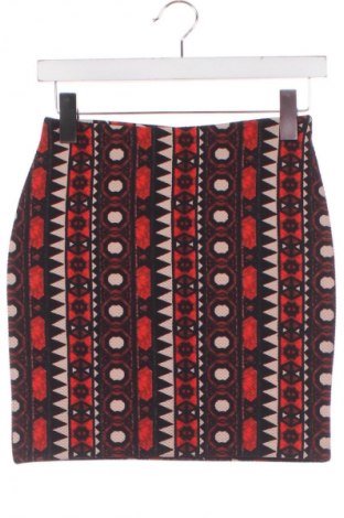 Пола H&M, Размер XS, Цвят Многоцветен, Цена 2,04 €