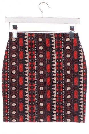 Пола H&M, Размер XS, Цвят Многоцветен, Цена 2,04 €