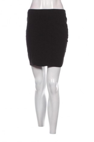 Пола H&M, Размер M, Цвят Черен, Цена 2,04 €