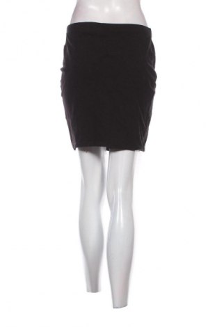 Пола H&M, Размер M, Цвят Черен, Цена 2,04 €