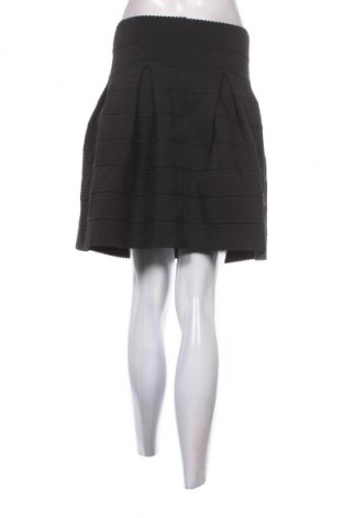 Пола H&M, Размер S, Цвят Черен, Цена 2,04 €