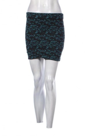 Пола H&M, Размер S, Цвят Многоцветен, Цена 2,04 €