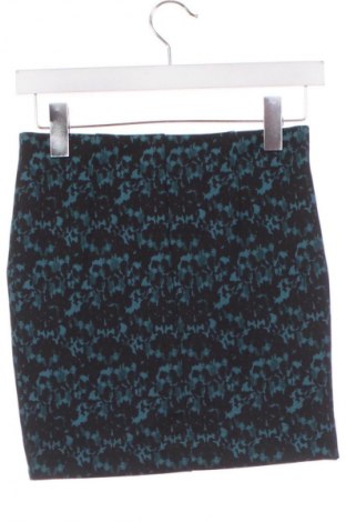 Пола H&M, Размер XS, Цвят Многоцветен, Цена 4,09 €