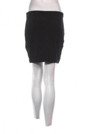 Пола H&M, Размер S, Цвят Черен, Цена 2,04 €