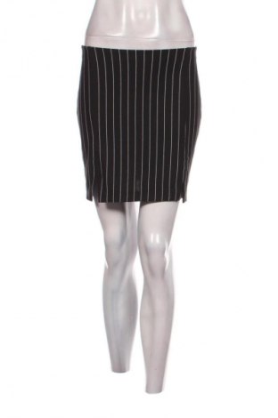 Пола H&M Divided, Размер S, Цвят Многоцветен, Цена 2,04 €