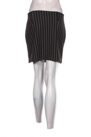 Пола H&M Divided, Размер S, Цвят Многоцветен, Цена 2,04 €