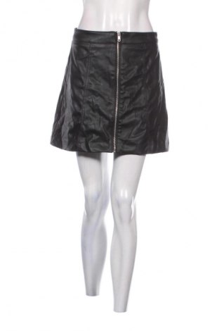 Пола H&M Divided, Размер M, Цвят Черен, Цена 2,04 €