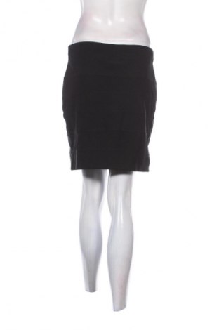 Пола Janina, Размер M, Цвят Черен, Цена 2,04 €