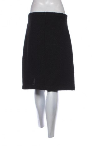 Пола Mango, Размер M, Цвят Черен, Цена 3,57 €