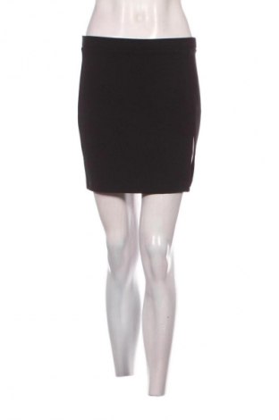 Пола SHEIN, Размер S, Цвят Черен, Цена 2,04 €