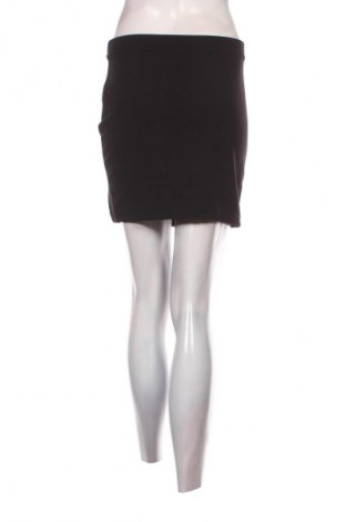 Пола SHEIN, Размер S, Цвят Черен, Цена 2,04 €