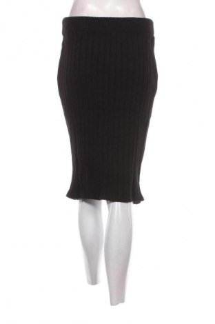 Пола Unbranded, Размер S, Цвят Черен, Цена 3,06 €