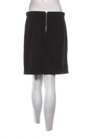 Пола Unbranded, Размер XL, Цвят Черен, Цена 2,04 €