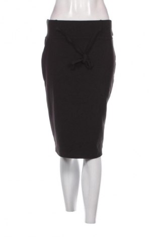 Пола Unbranded, Размер M, Цвят Черен, Цена 2,04 €