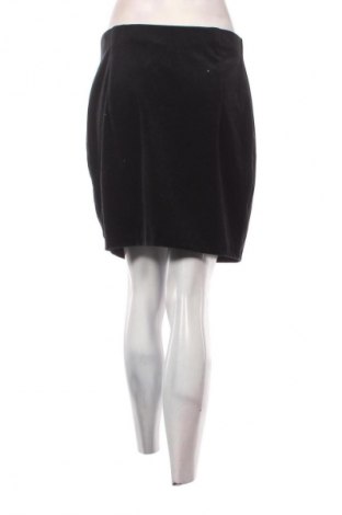 Пола Unbranded, Размер M, Цвят Черен, Цена 2,04 €