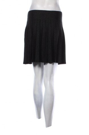 Пола Unbranded, Размер S, Цвят Черен, Цена 2,04 €