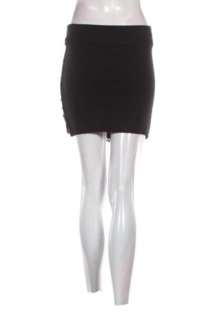 Пола Unbranded, Размер S, Цвят Черен, Цена 2,04 €