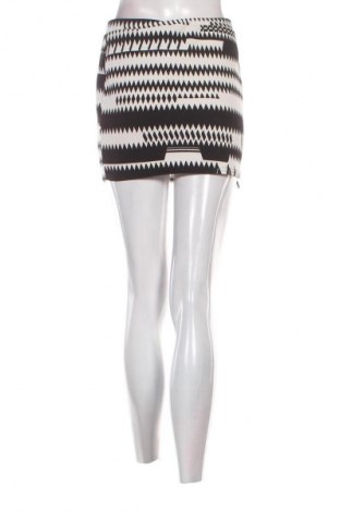 Пола Y.Yendi, Размер S, Цвят Многоцветен, Цена 2,04 €