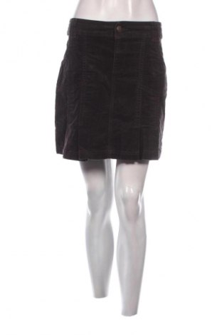 Пола Yessica, Размер M, Цвят Черен, Цена 2,04 €