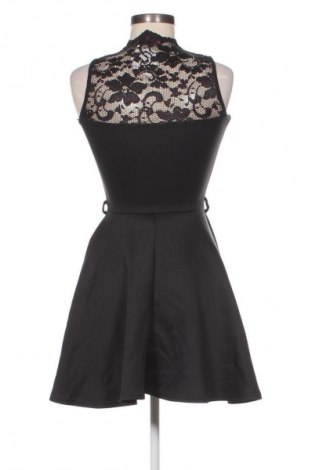 Šaty  Boohoo, Velikost M, Barva Černá, Cena  269,00 Kč