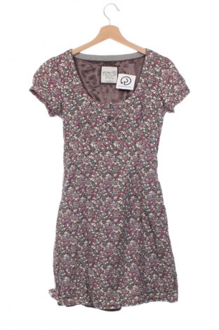 Рокля Esprit, Размер XS, Цвят Многоцветен, Цена 3,57 €