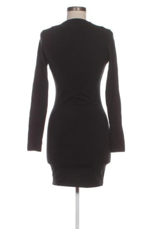 Šaty  Fb Sister, Veľkosť M, Farba Čierna, Cena  3,95 €