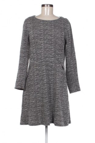 Рокля H&M, Размер S, Цвят Многоцветен, Цена 2,04 €