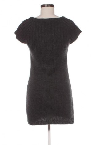 Рокля Madonna, Размер M, Цвят Сив, Цена 2,04 €