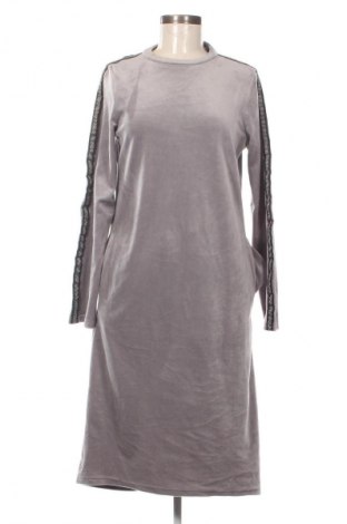 Рокля Unbranded, Размер S, Цвят Сив, Цена 2,55 €