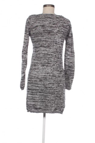 Kleid VILA, Größe M, Farbe Mehrfarbig, Preis € 1,99