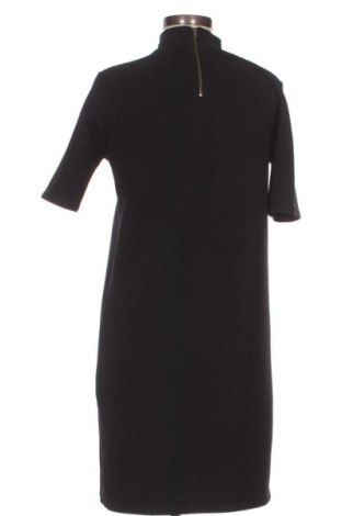 Šaty  Vero Moda, Velikost M, Barva Černá, Cena  89,00 Kč