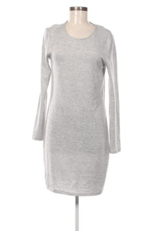 Рокля Vero Moda, Размер M, Цвят Сив, Цена 2,04 €