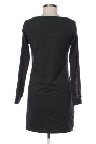 Šaty  Yamamay, Velikost M, Barva Šedá, Cena  49,00 Kč