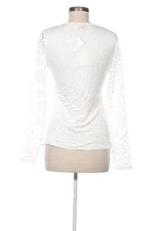 Дамска блуза Amisu, Размер M, Цвят Бял, Цена 7,66 €