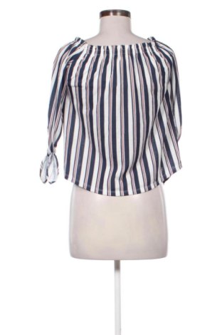 Дамска блуза Bershka, Размер XS, Цвят Многоцветен, Цена 10,22 €