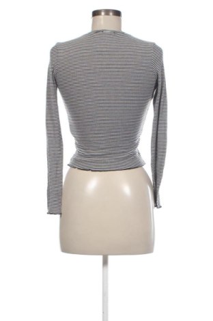 Dámská halenka Bershka, Velikost XS, Barva Vícebarevné, Cena  283,00 Kč