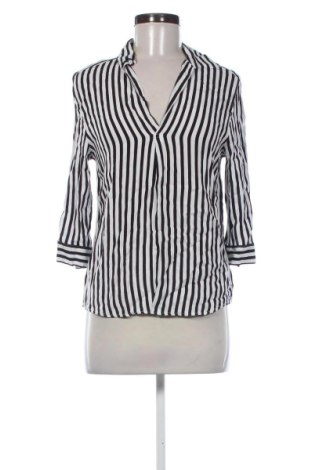 Дамска блуза Bershka, Размер S, Цвят Многоцветен, Цена 4,09 €