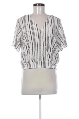 Damen Shirt Bershka, Größe L, Farbe Mehrfarbig, Preis 5,99 €