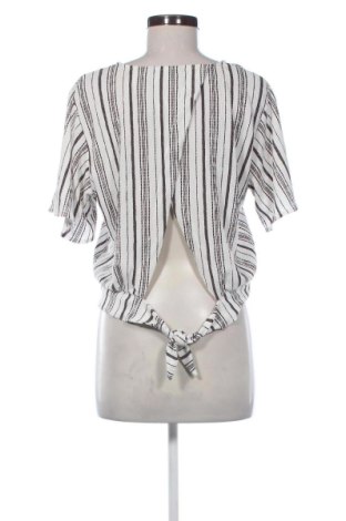 Damen Shirt Bershka, Größe L, Farbe Mehrfarbig, Preis 5,99 €