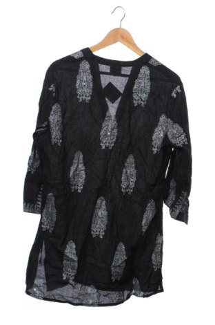 Дамска блуза East, Размер L, Цвят Многоцветен, Цена 25,05 €