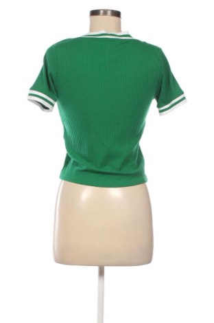 Дамска блуза Forever 21, Размер M, Цвят Зелен, Цена 5,76 €