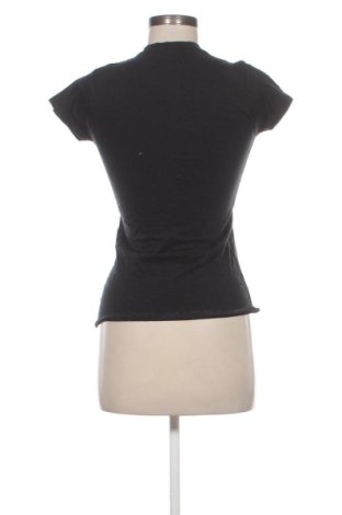 Damen Shirt Gildan, Größe S, Farbe Mehrfarbig, Preis 3,99 €