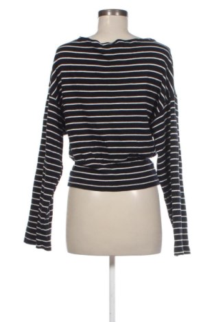 Γυναικεία μπλούζα Gina Tricot, Μέγεθος L, Χρώμα Πολύχρωμο, Τιμή 5,99 €