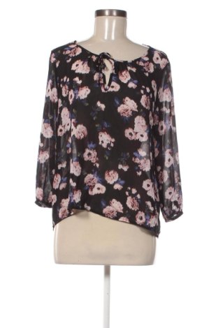 Γυναικεία μπλούζα Gina Tricot, Μέγεθος M, Χρώμα Πολύχρωμο, Τιμή 12,99 €