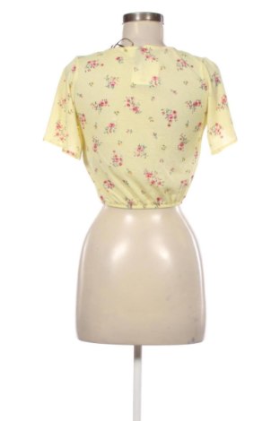 Дамска блуза H&M Divided, Размер XS, Цвят Жълт, Цена 10,22 €